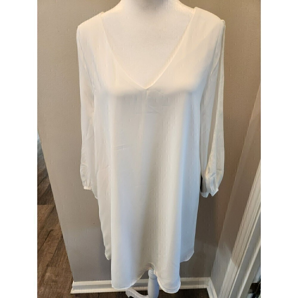 Lulus Shift Dress White cocktail ,Long Cut Out Sleeves NWT sz M